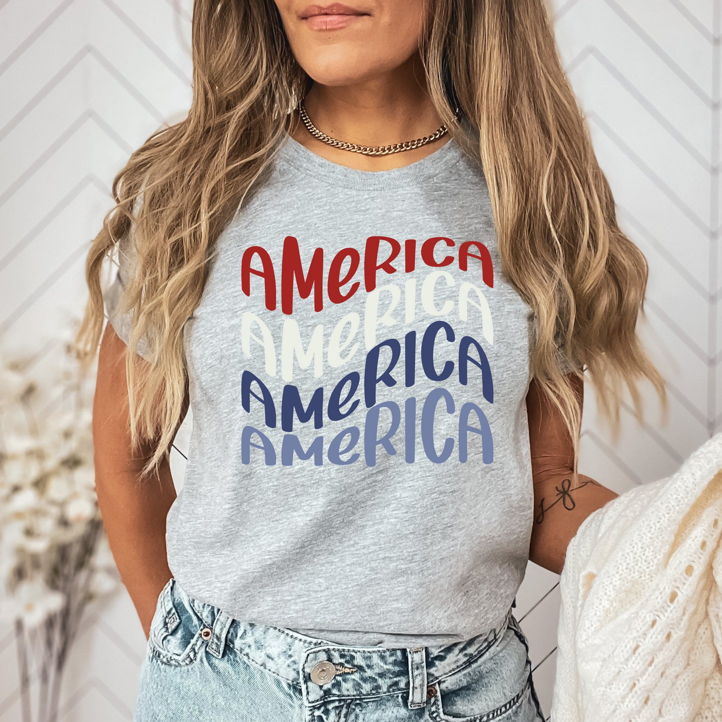 America America Athletic Gray Women's Graphic T-shirt